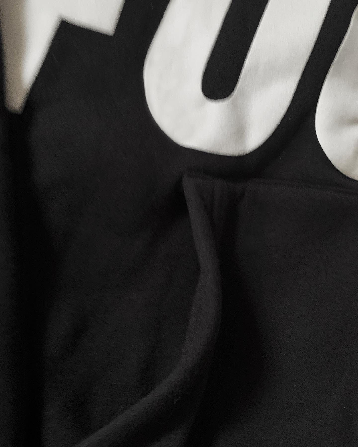 ANGEL'S DREAM ZIP UP HOODIE - BLACK