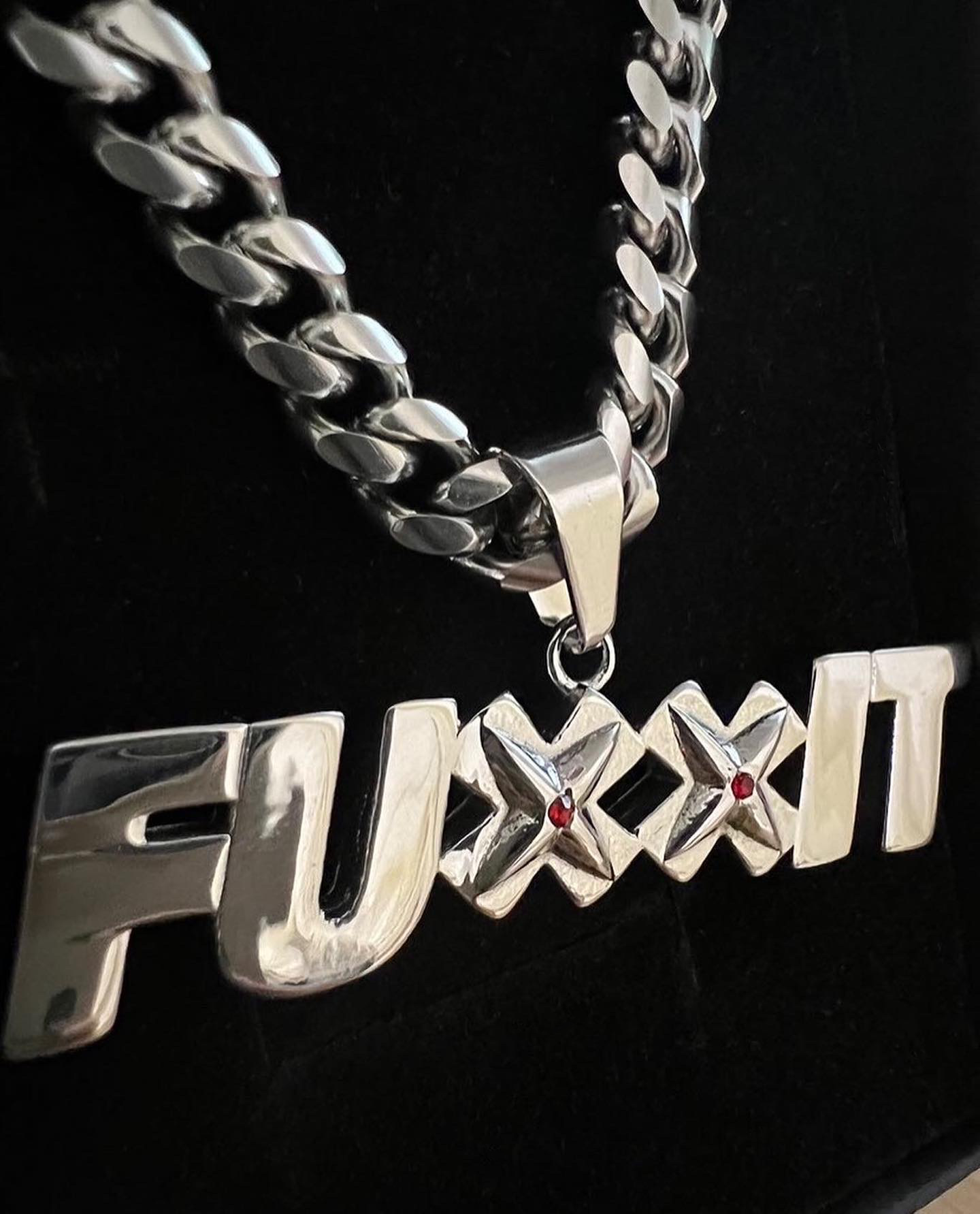 X CHAIN - 5MM CUBAN 20"